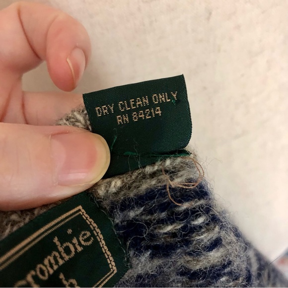 Vintage Abercrombie Y2K Wool Zip up Sweater | M - Picture 9 of 10